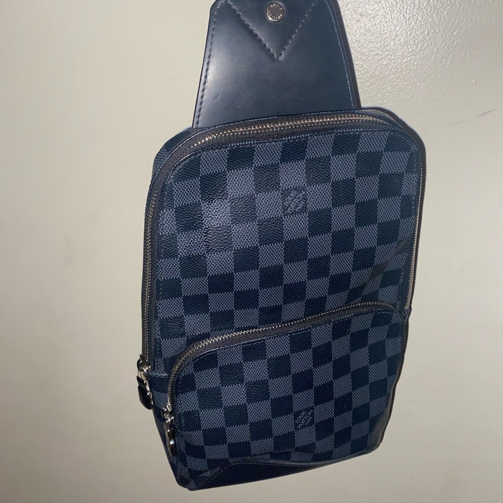 Selling my favorite Mens Louis Vuitton Crossbody bag